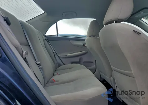 2011 Toyota Corolla Base z USA, uszkodzony, nr VIN 2T1BU4EE6BC690435